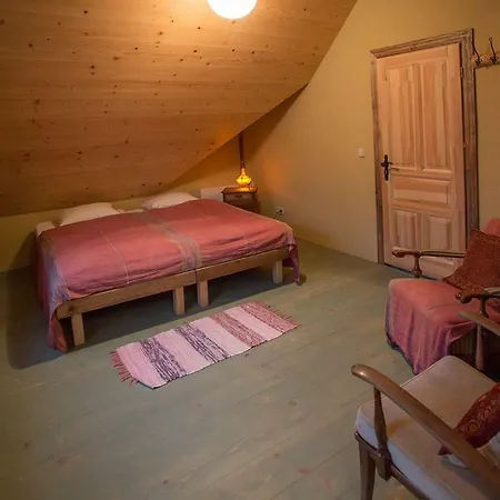 Trzy Potoki Farma Nowica